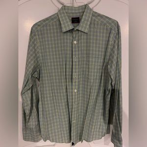 UNTUCKit button-down with green/blue/red checkered pattern (size L)